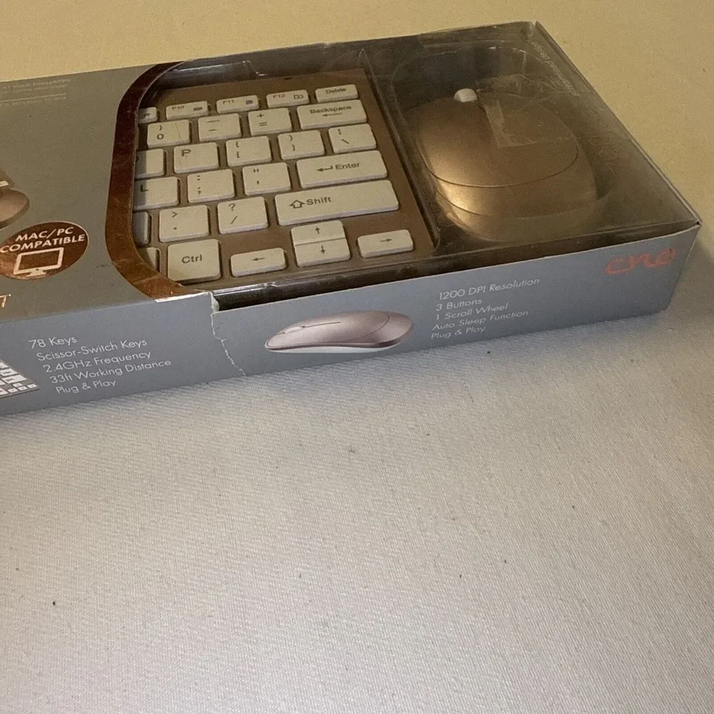 Cylo Wireless Touch Keyboard and Mouse Set Plug & Play Brand-new Open‎  , Silver